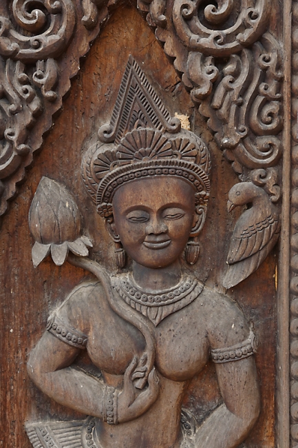 Wat Phu Khao Kaew-041